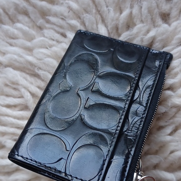 Coach ID case - Picture 2 of 13